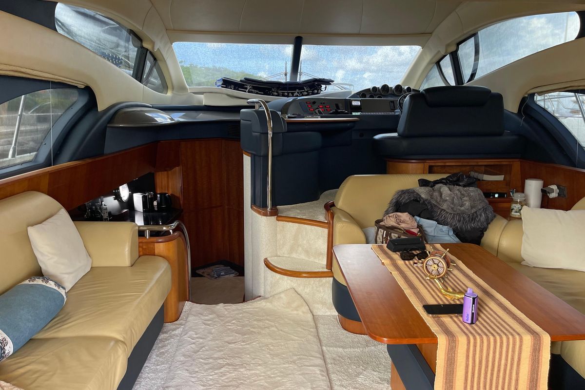 2005 Azimut 50 