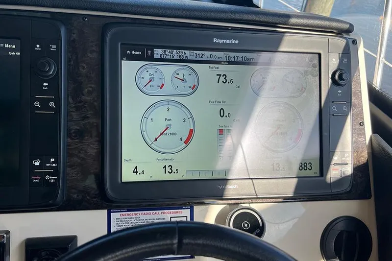  Yacht Photos Pics Raymarine display on 2015 Sea Ray 470 Sundancer showing navigation and engine data.