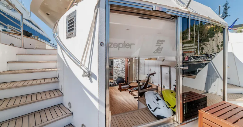 Joyme Yacht Photos Pics 