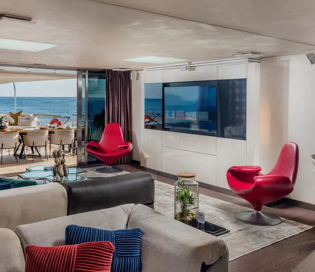 Joyme Yacht Photos Pics 