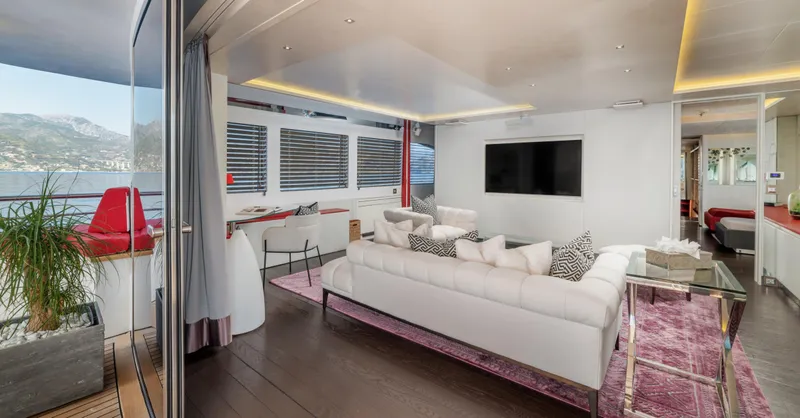 Joyme Yacht Photos Pics 