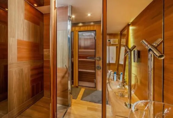 Joyme Yacht Photos Pics 