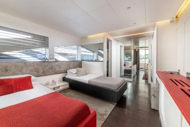 Joyme Yacht Photos Pics 