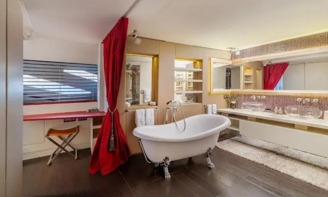 Joyme Yacht Photos Pics 