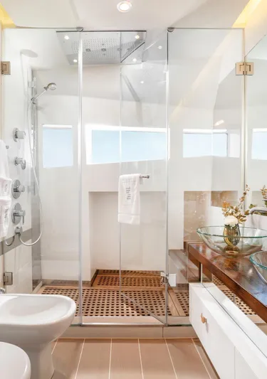 Joyme Yacht Photos Pics 