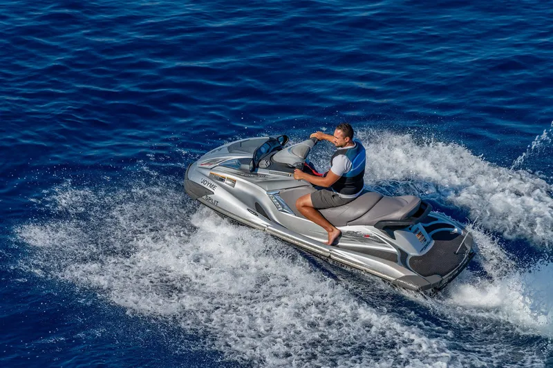 Joyme Yacht Photos Pics 