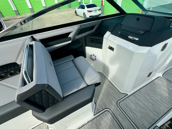  Yacht Photos Pics 2022 Cobalt R8 Outboard boat interior with modern seating and dashboard design.