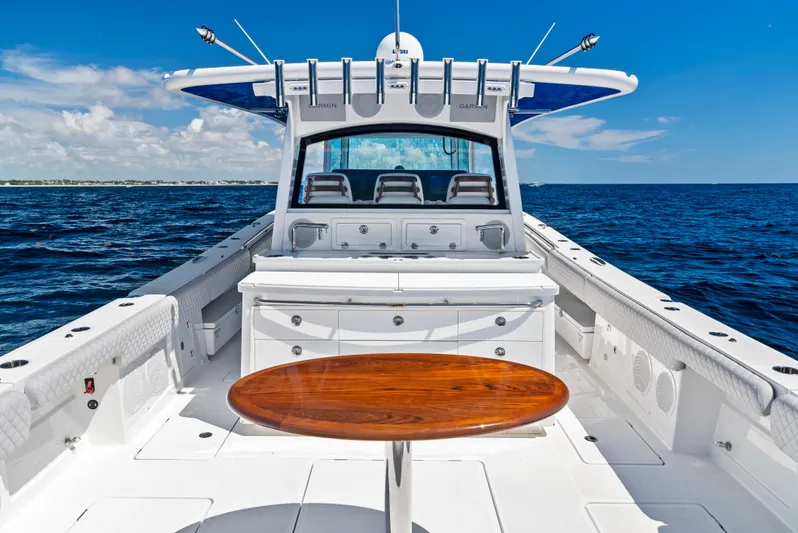 Strong III Yacht Photos Pics 