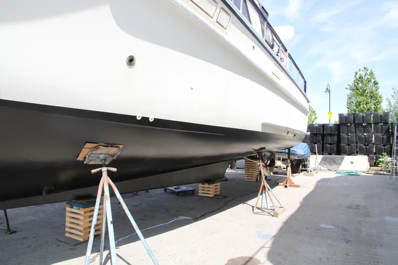 Lone Wolf Yacht Photos Pics 