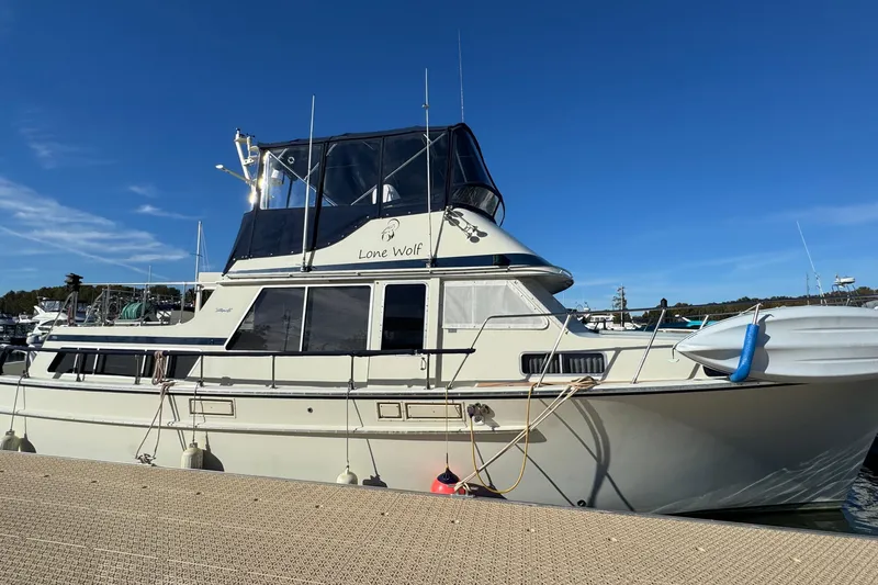 Lone Wolf Yacht Photos Pics Starboard side