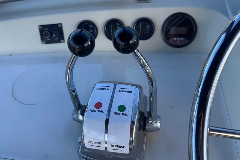 Lone Wolf Yacht Photos Pics Bridge helm