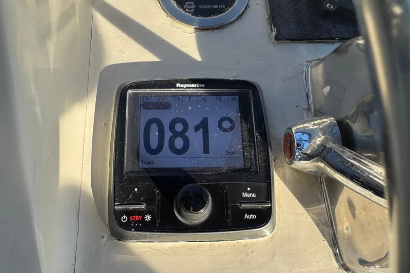 Lone Wolf Yacht Photos Pics Raymarine autopilot