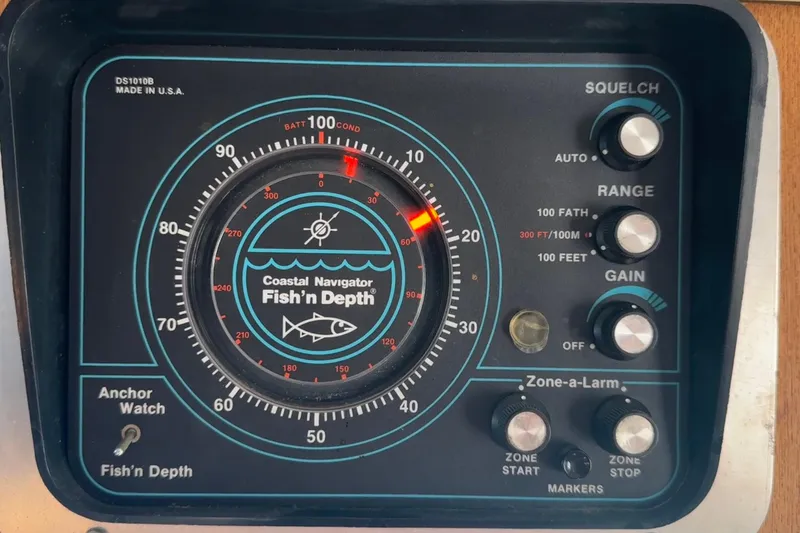Lone Wolf Yacht Photos Pics Fish'n Depth gauge