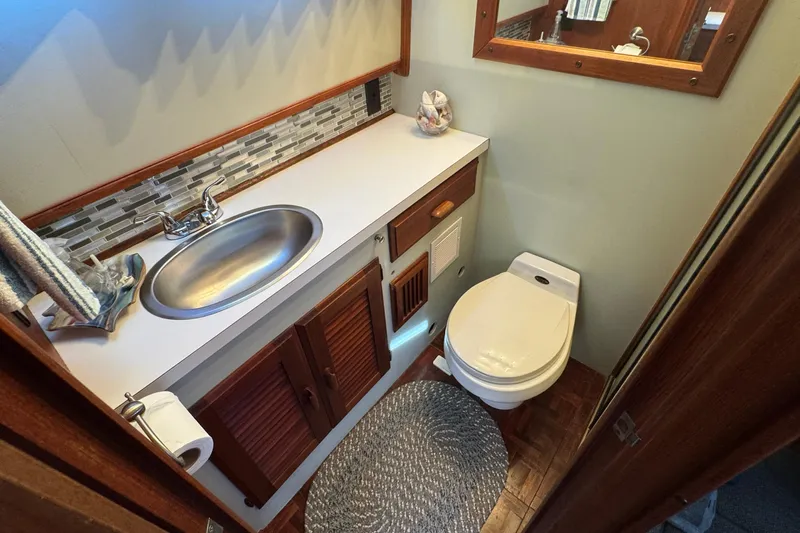 Lone Wolf Yacht Photos Pics Master head with vacuflush toilet
