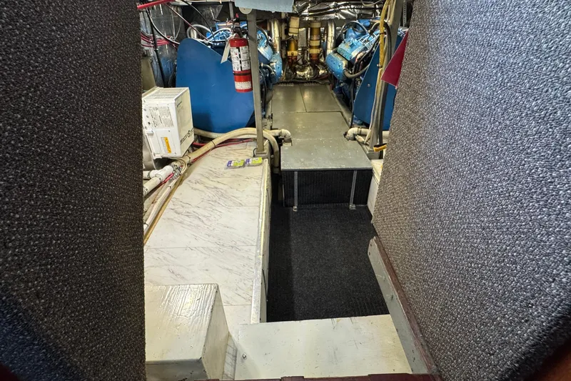 Lone Wolf Yacht Photos Pics Engine room access