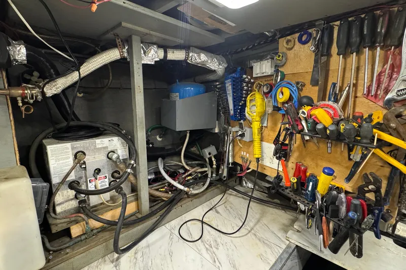 Lone Wolf Yacht Photos Pics Water heater and tools