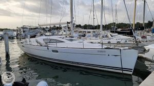 2008 Jeanneau Sun Odyssey 42 Deck Salon