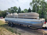 2005 Godfrey SP2500FE