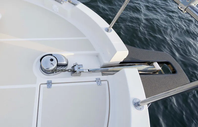 Pastiche Yacht Photos Pics 2019 Greenline Hybrid boat deck with anchor system, featuring sleek design and stainless steel fittings.