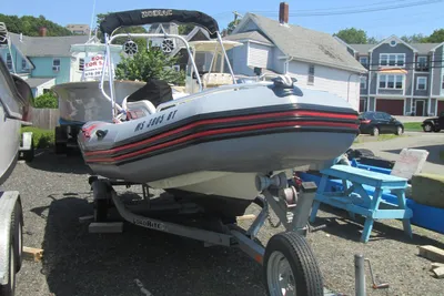 Zodiac Bayrunner 550