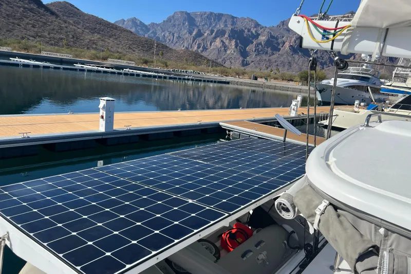 Wanderer Yacht Photos Pics 