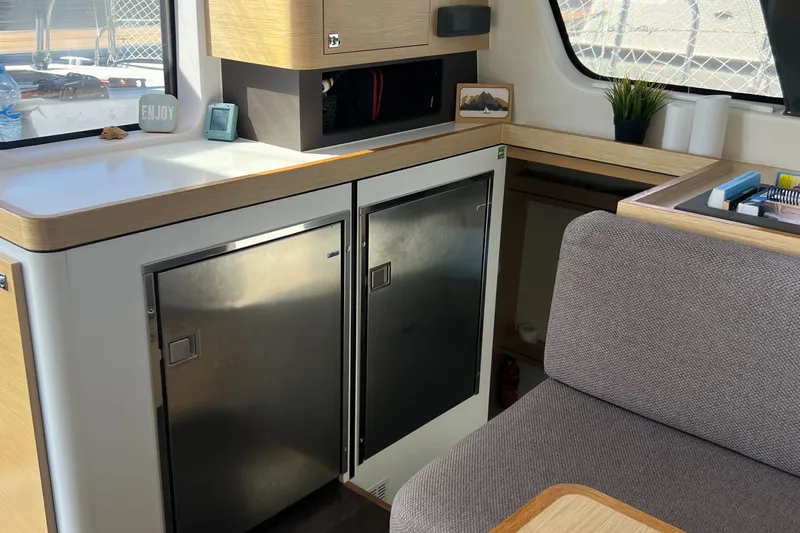 Wanderer Yacht Photos Pics 