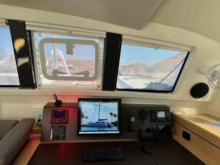 Wanderer Yacht Photos Pics 