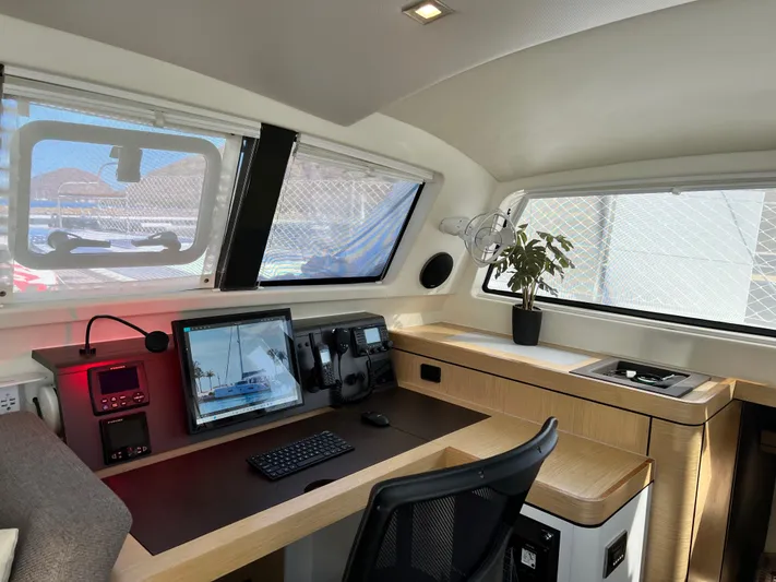 Wanderer Yacht Photos Pics 