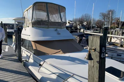 Silverton 34 Motor Yacht