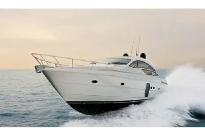 2011 Pershing 64