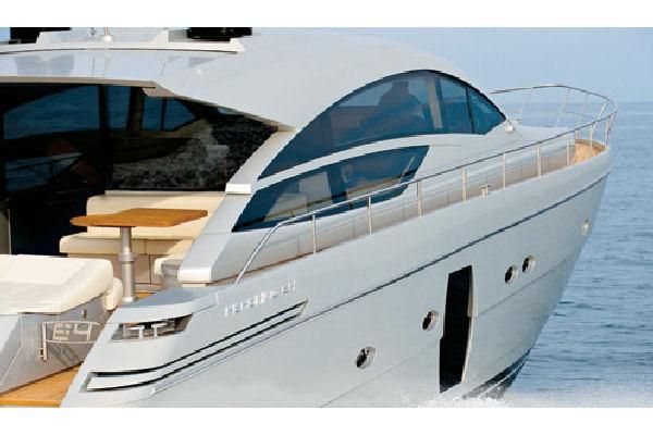 2011 Pershing 65 