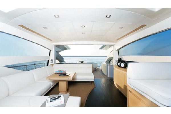 2011 Pershing 65 