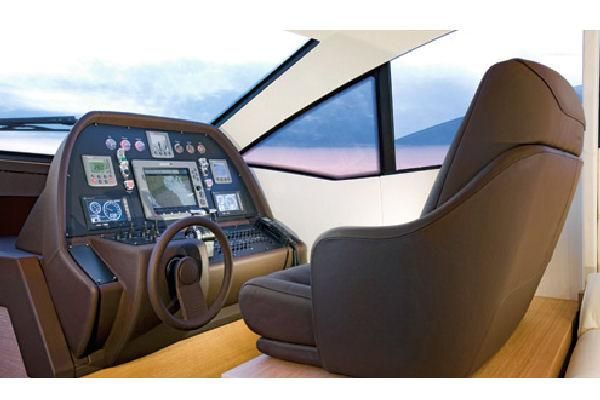 2011 Pershing 65 