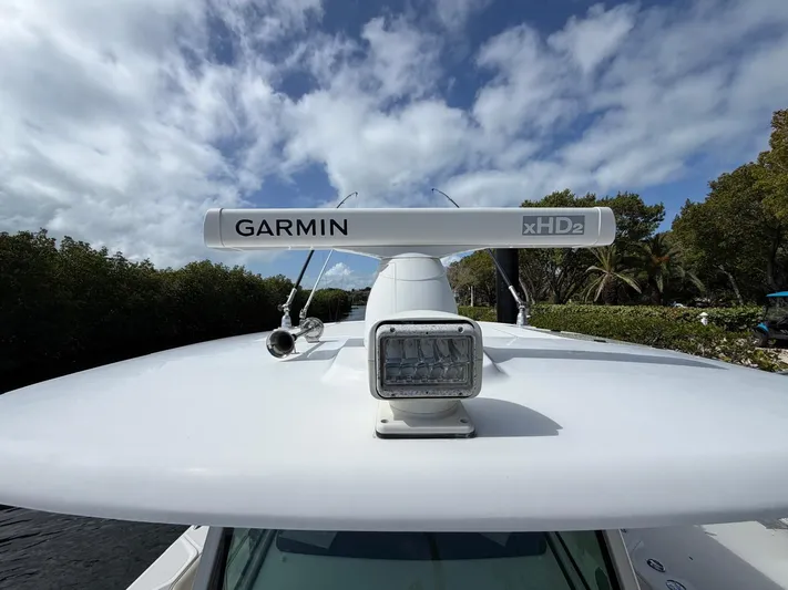  Yacht Photos Pics Garmin xHD2 radar on 2019 Boston Whaler 350 Outrage.
