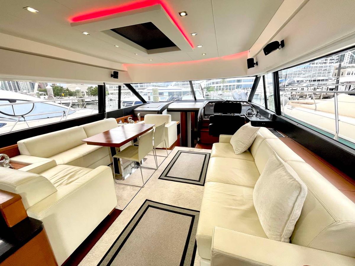 2013 Prestige 62 