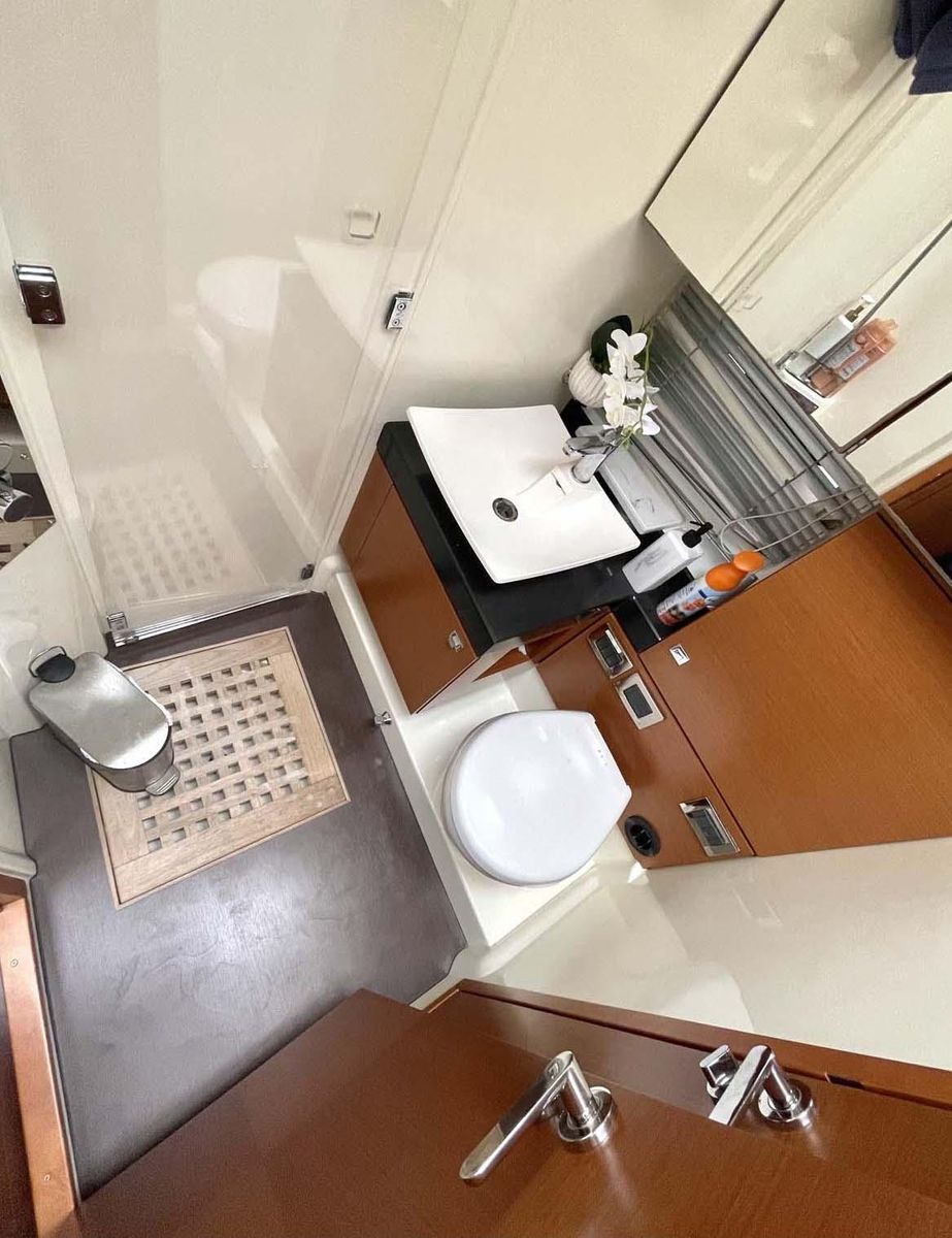 2013 Prestige 62 