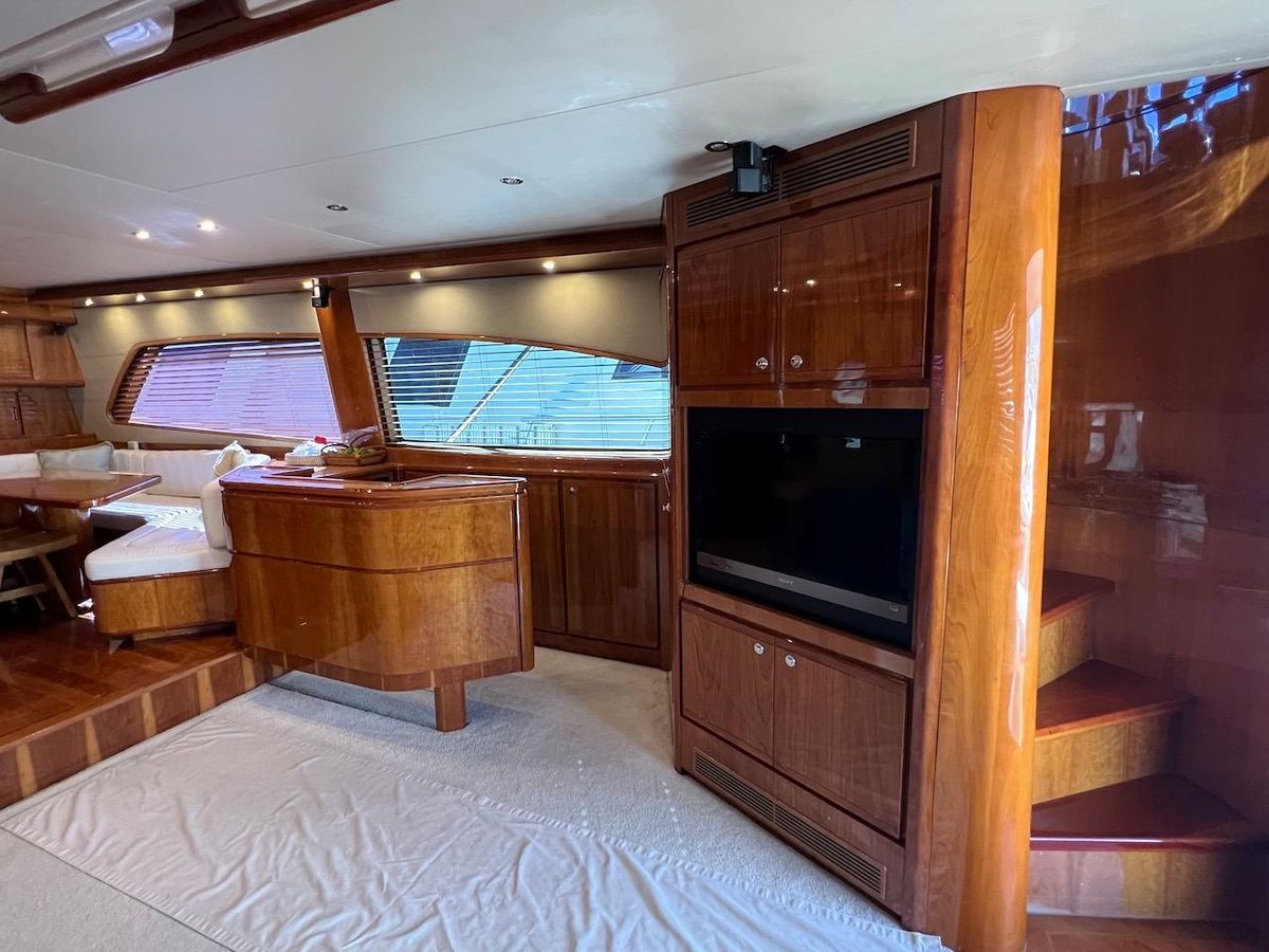 2004 Bertram 67 