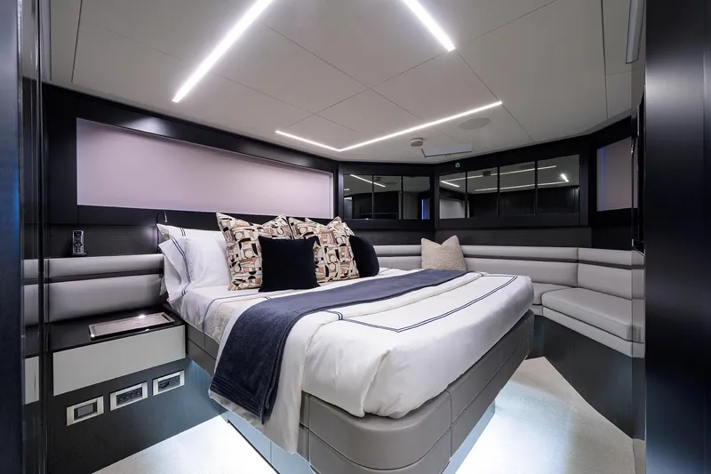 Shine Yacht Photos Pics 