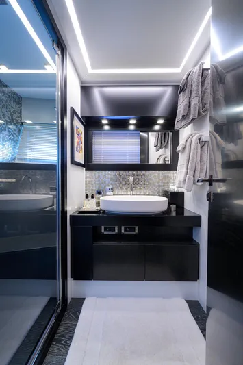 Shine Yacht Photos Pics 