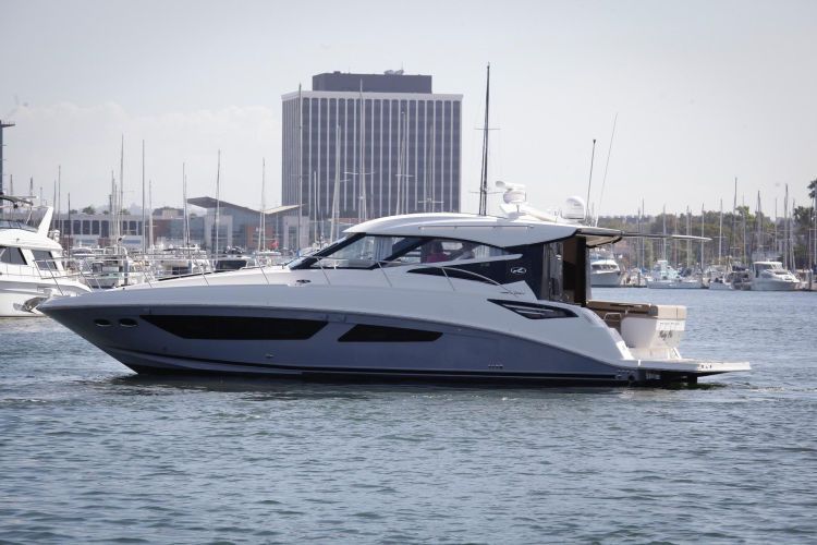 2016 Sea Ray 47 