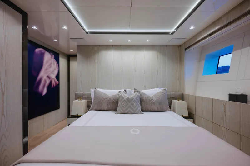 Mangusta Gransport 45 Yacht Photos Pics 