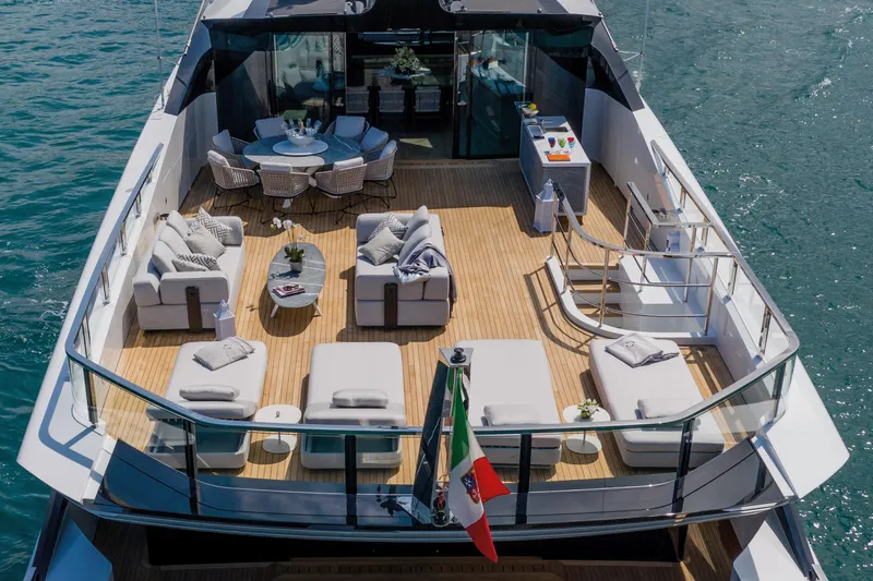 Mangusta Gransport 45 Yacht Photos Pics 