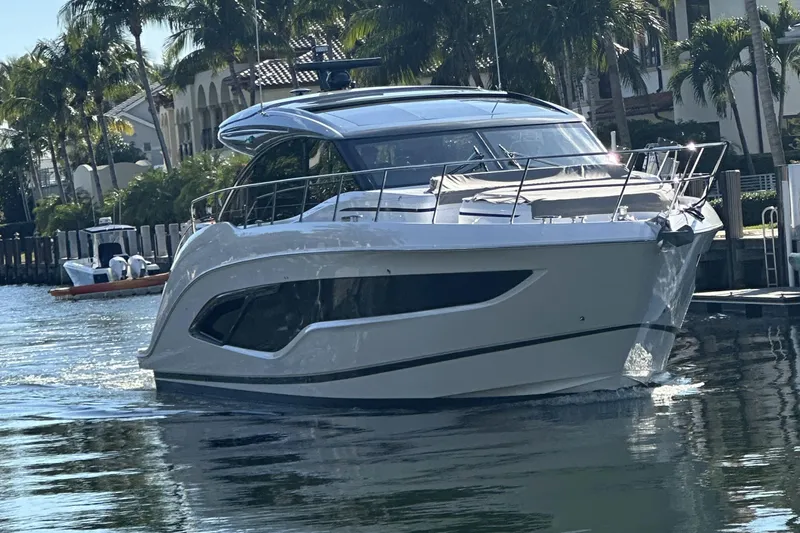 Ladybird Yacht Photos Pics Princess V55 Ladybird - Profile