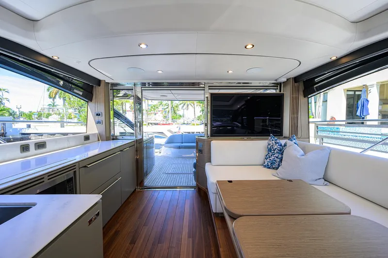 Ladybird Yacht Photos Pics Princess V55 Ladybird - Salon