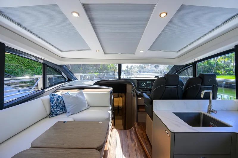 Ladybird Yacht Photos Pics Princess V55 Ladybird - Salon