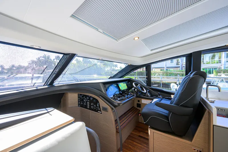 Ladybird Yacht Photos Pics Princess V55 Ladybird - Helm