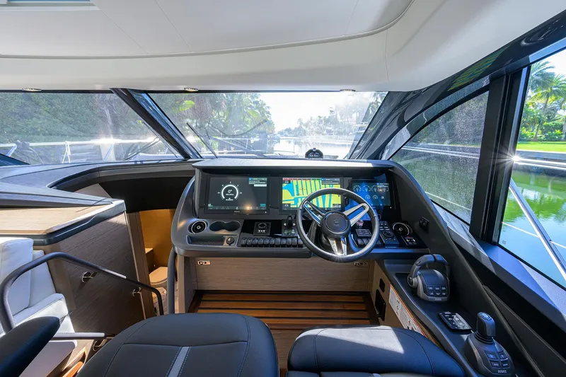 Ladybird Yacht Photos Pics Princess V55 Ladybird - Helm