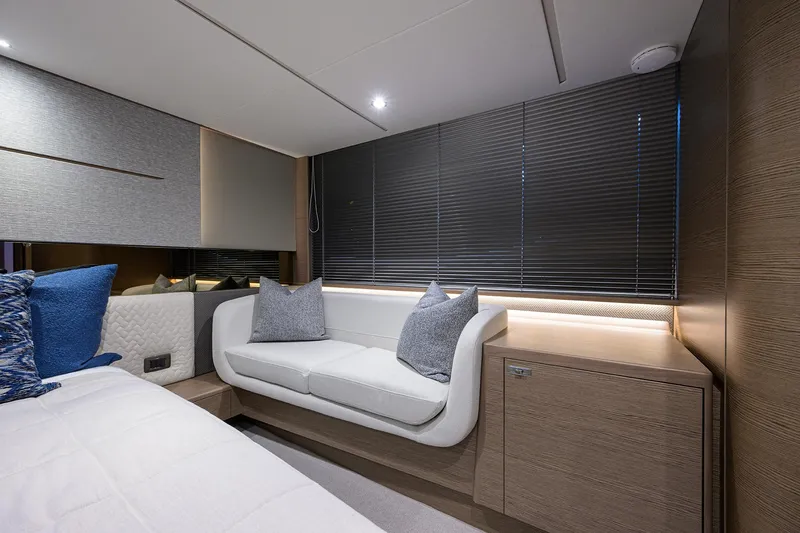 Ladybird Yacht Photos Pics Princess V55 Ladybird - Master Stateroom