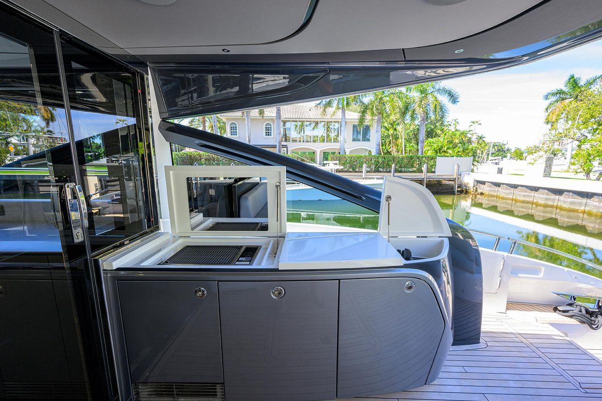2025 Princess 55 