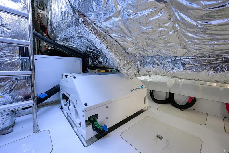 Ladybird Yacht Photos Pics Princess V55 Ladybird -  Engine Room